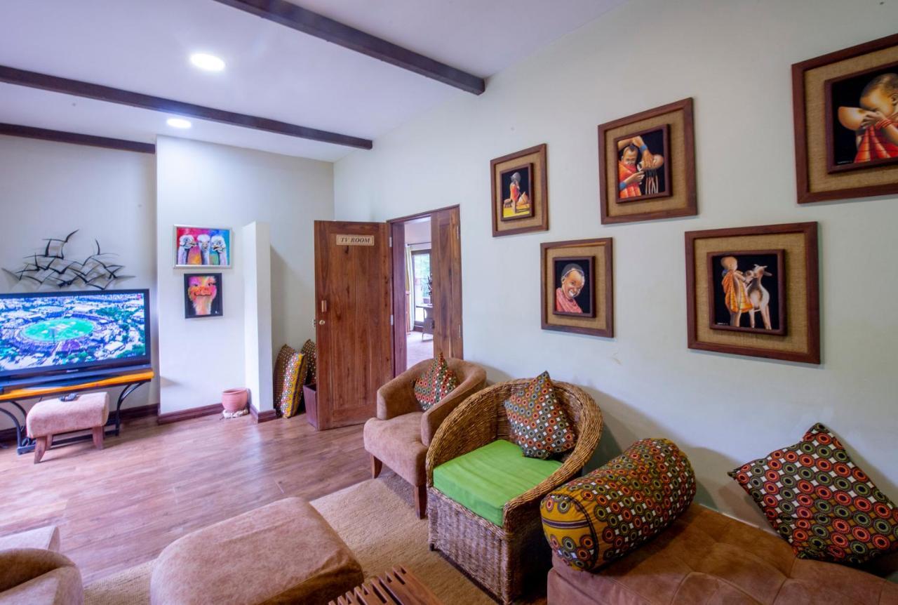 The Retreat At Ngorongoro Villa คาราทู ภายนอก รูปภาพ